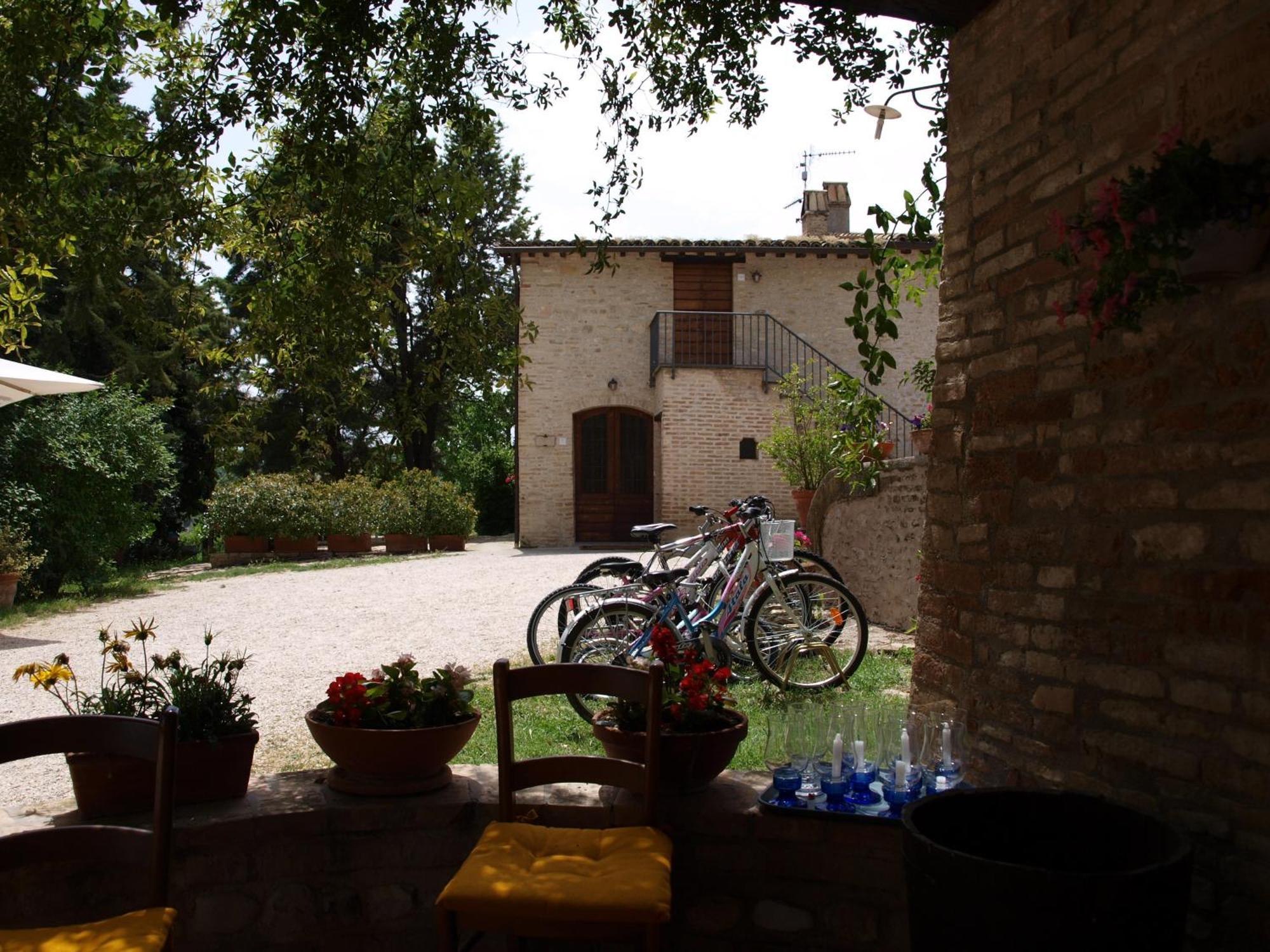 Agriturismo Camiano Piccolo Montefalco Exterior photo